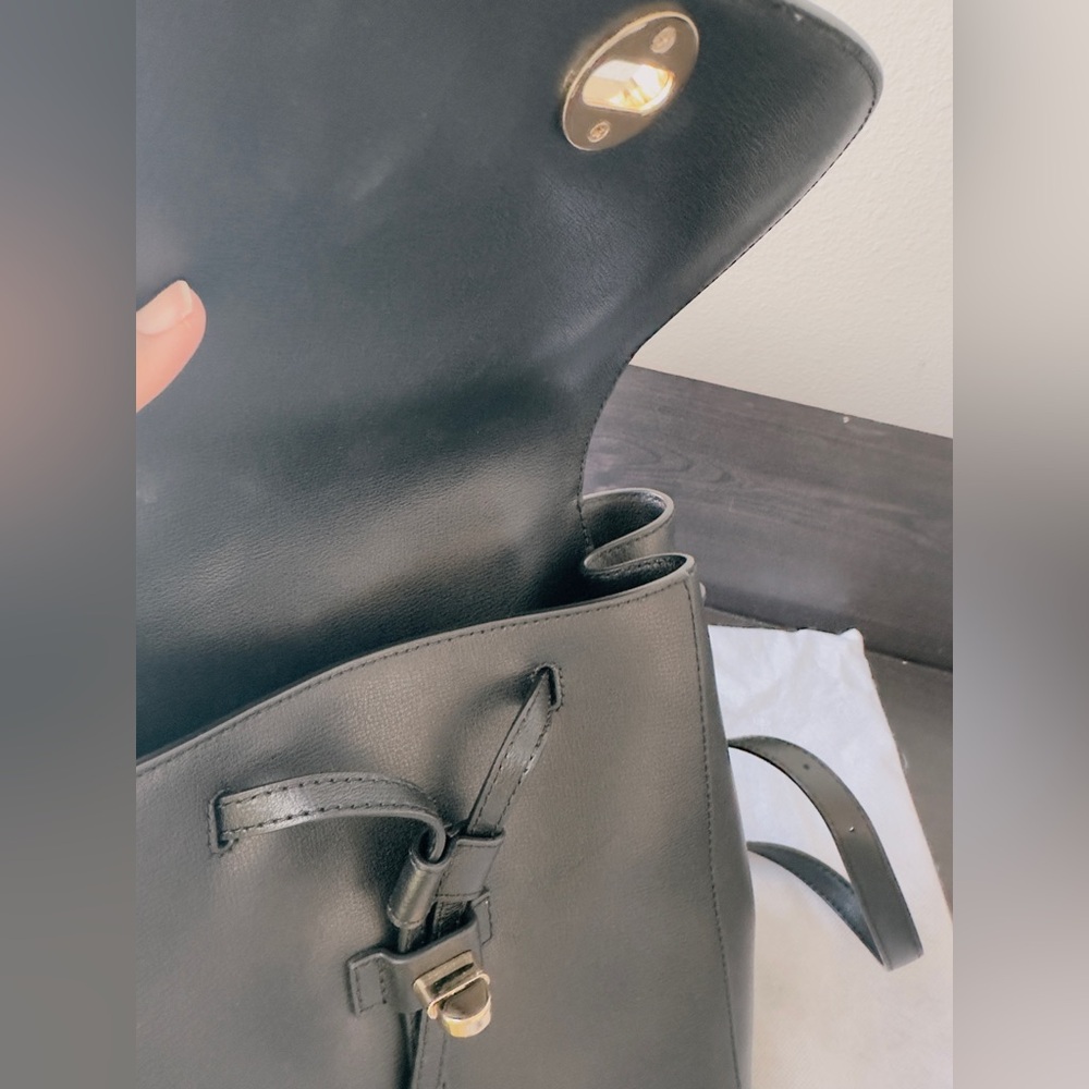 NWT Michael Kors Rivington Medium Leather Backpack in Black - Picture 16 of 16